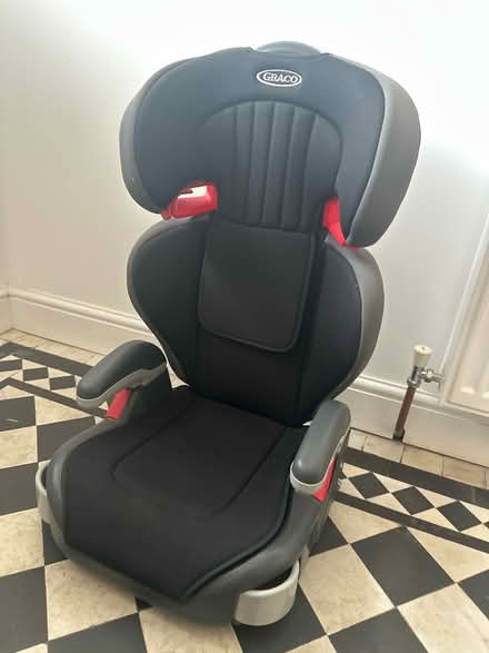 Photo of free car seat (Albert Road N22) #1