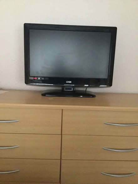 Photo of free TV/ Dvd player (Eastham CH62) #1