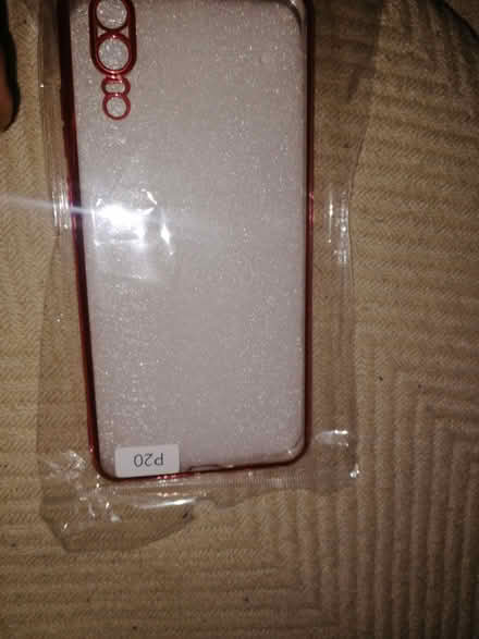 Photo of free Huawei P20 clear phone cover red round the edges (Wapping E1) #2