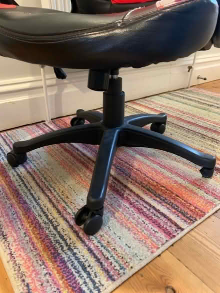 Photo of free Desk/gaming chair (Combe Down) #2