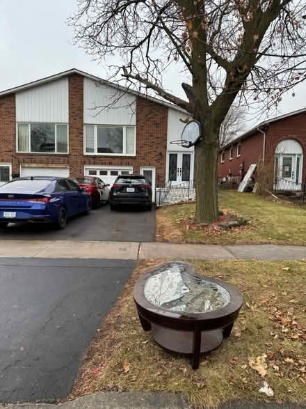 Photo of free Coffee table at roadside (Victoria Park and Sheppard) #2
