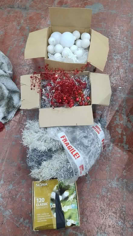 Photo of free Various Christmas Decorations (Aberdare CF44) #1