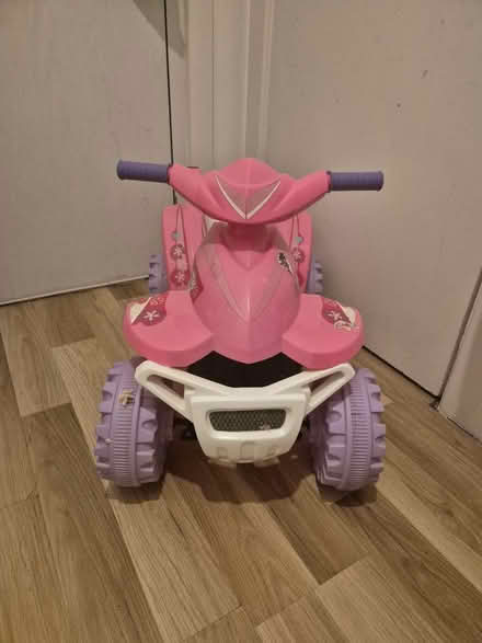 Photo of free Pink Girls electric car (SE19) #2