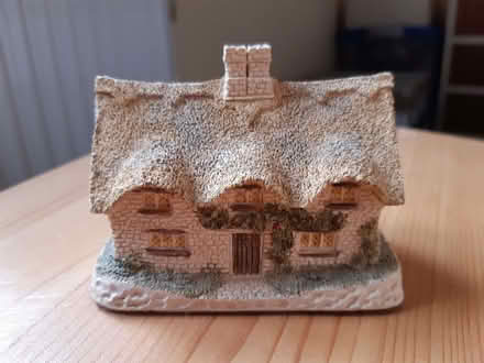 Photo of free Pottery Ornament (TN24) #1