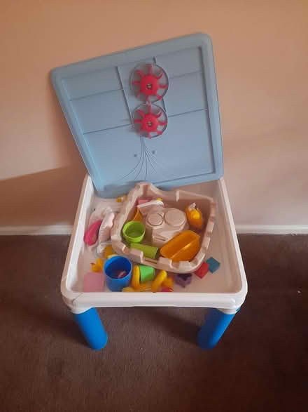 Photo of free Sand and water tray (Basingstoke) #2