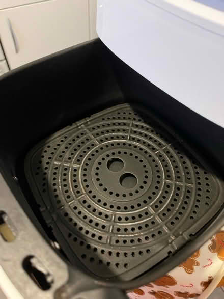 Photo of free Air fryer (High Heaton NE7) #3