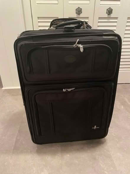Photo of free 30 inch Black Suitcase (10594) #1