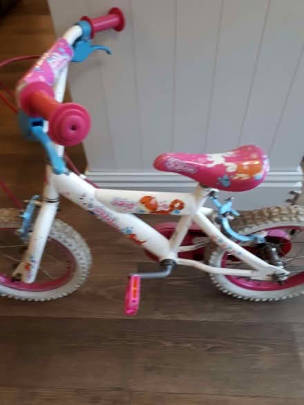 Photo of free 14 inch Girl's Bike (Upminster RM14) #3