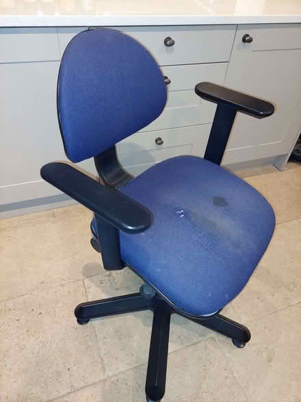 Photo of free Swivel office chair (Edge GL6) #1