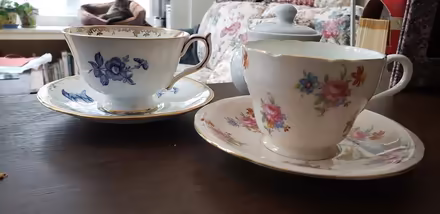 Photo of free China cups and saucers (Kenson Park) #3