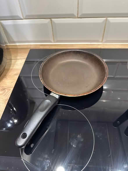 Photo of free pans (Leyton) #2