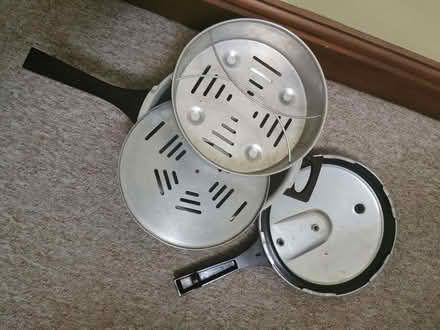 Photo of free Prestige pressure cooker pan; no pressure function. (Old Hutton LA8) #2