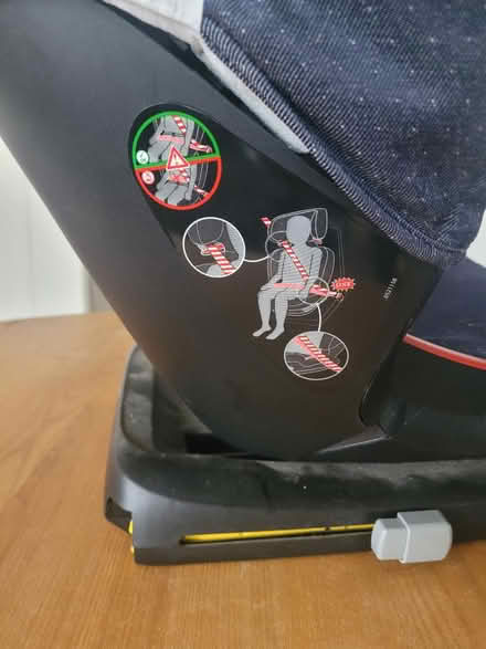 Photo of free Maxi Cosi child car seat (Bath, BA1) #3