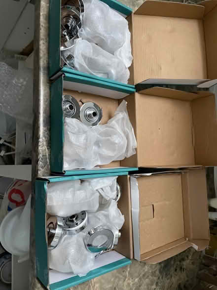 Photo of free Crystal handles door knobs (Erith DA8) #1