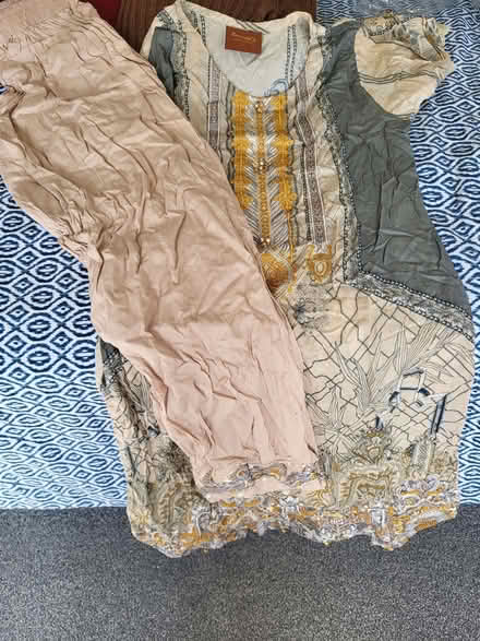 Photo of free Suit (Woodley RG6) #2