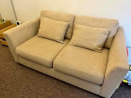 Photo of free 2seater Sofa In Excellent Condition (Brighton BN2 6) #1