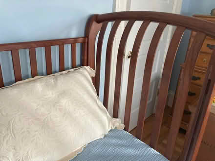 Photo of free Toddler bed/crib (Close to el Camino Burlingame) #3