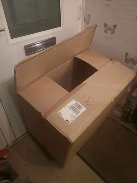 Photo of free Large cardboard box (Woodley RG5) #1