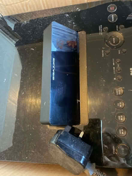 Photo of free radio/CD player and Sony speakers (Hyson Green NG1) #1