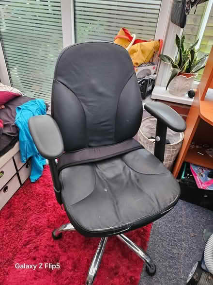 Photo of free Office chair (boxgrove) #1