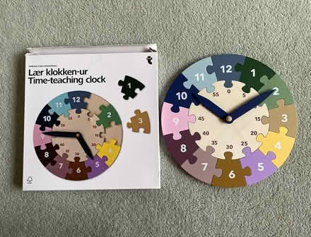 Photo of free Wooden teaching clock for kids (Oxford OX2) #1