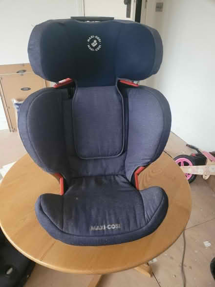 Photo of free Maxi Cosi child car seat (Bath, BA1) #1