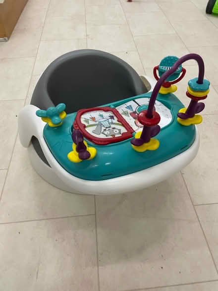 Photo of free Baby seat (CR2) #1
