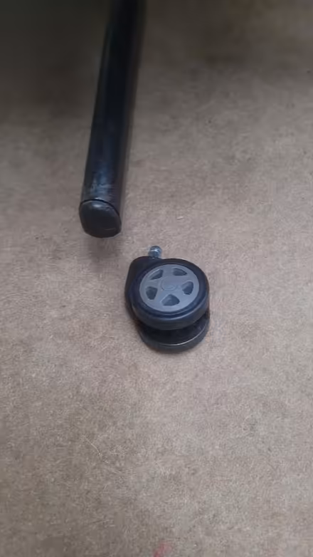 Photo of free Computer/Gaming Chair (Overstone Lodge) #4