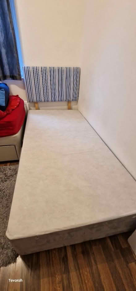 Photo of free Grey Divan bed (DA1 4) #1
