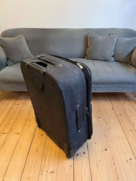 Photo of free Antler Wheeled Suitcase (Craiglockhart EH14) #2