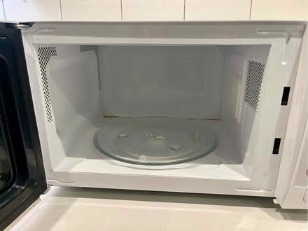 Photo of free Microwave (Wallands Park BN7) #1