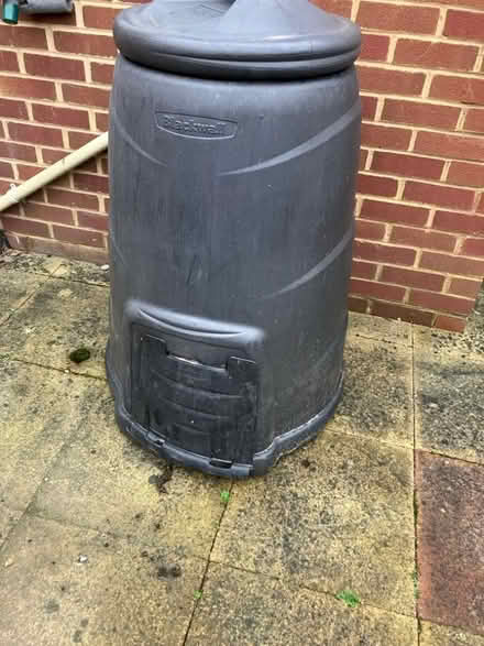 Photo of free Round Compost Bin (Tilehurst RG31) #2