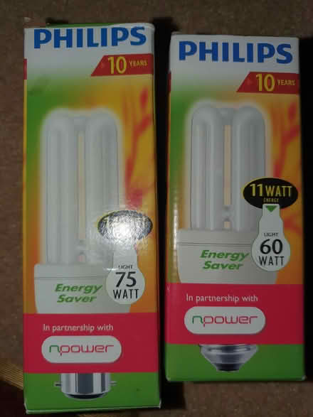Photo of free 2 light bulbs (Luton) #1