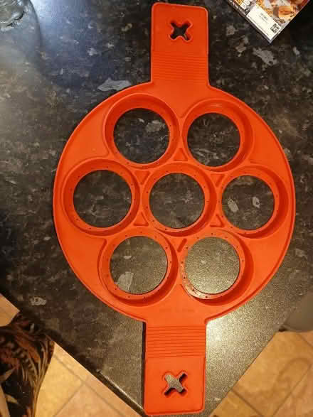 Photo of free Silicon pancake mould (Parkwood Rainham ME8) #1