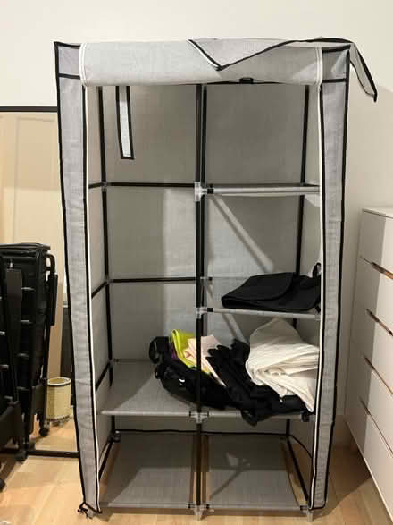 Photo of free Temporary closer unit (Hammersmith) #2