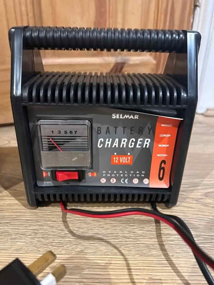 Photo of free Car battery charger (Cheshunt EN7) #2