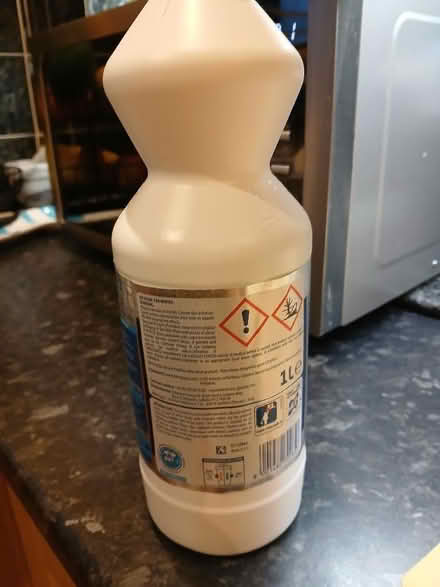 Photo of free ACE Laundry Bleach (Parkwood Rainham ME8) #2