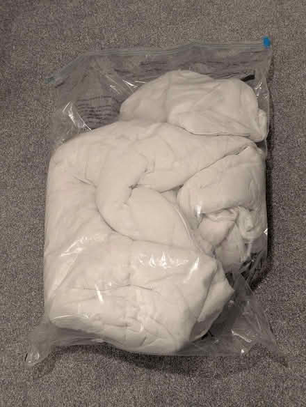 Photo of free King-size Duvet (NO COVER) (RG30 2PG) #1
