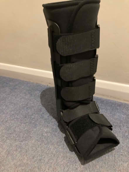 Photo of free Medical Boot (Westbourne Park W11) #1