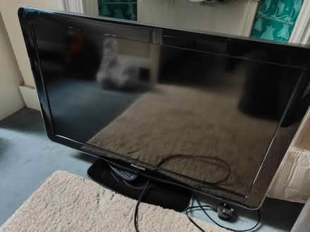 Photo of free Philips 32" LCD TV (White City, W12) #1