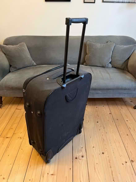 Photo of free Antler Wheeled Suitcase (Craiglockhart EH14) #3