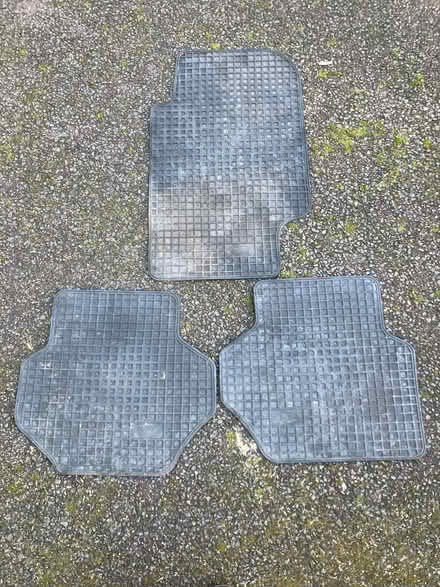 Photo of free Car rubber mats (Cambridge GL2) #1