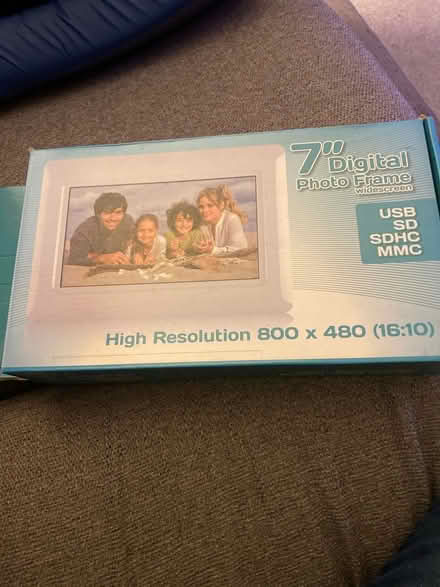 Photo of free Digital photo frame (B29) #1