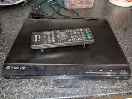 Photo of free DVD player (Sony) (Headington) #1