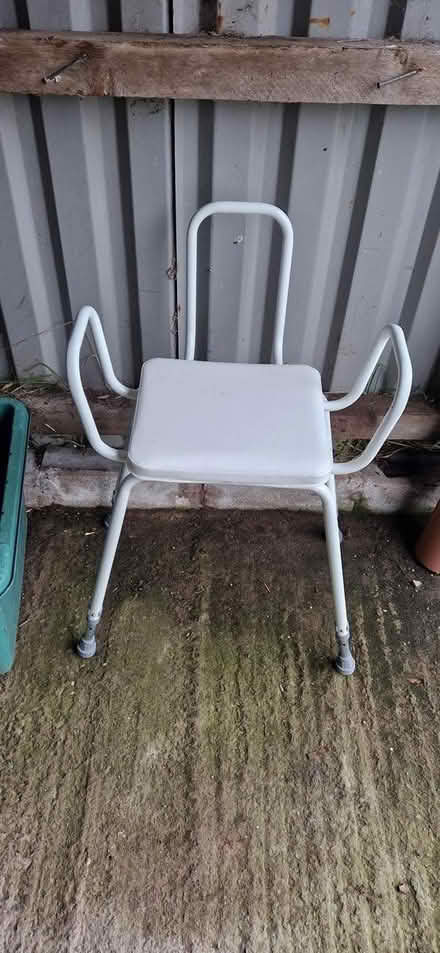 Photo of free Perching stool (Kirkcambeck CA8) #1