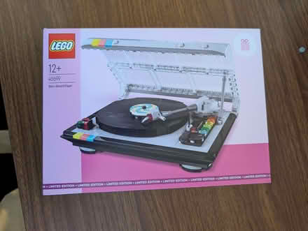 Photo of free Lego - Record Player (Medbourne MK5) #1
