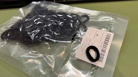 Photo of free Pack of 100 unused mini hairbands (CR2) #1
