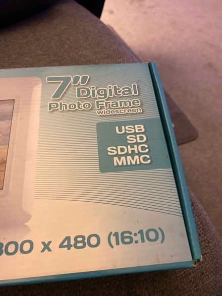 Photo of free Digital photo frame (B29) #2