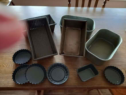 Photo of free Assortment of bread and tartlet tins (Marston OX3) #1