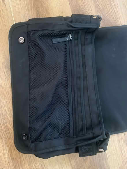 Photo of free TED BAKER bag over shoulder (GU12) #2